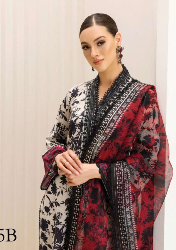 ☆Brand Name : Zainab Chottani☆